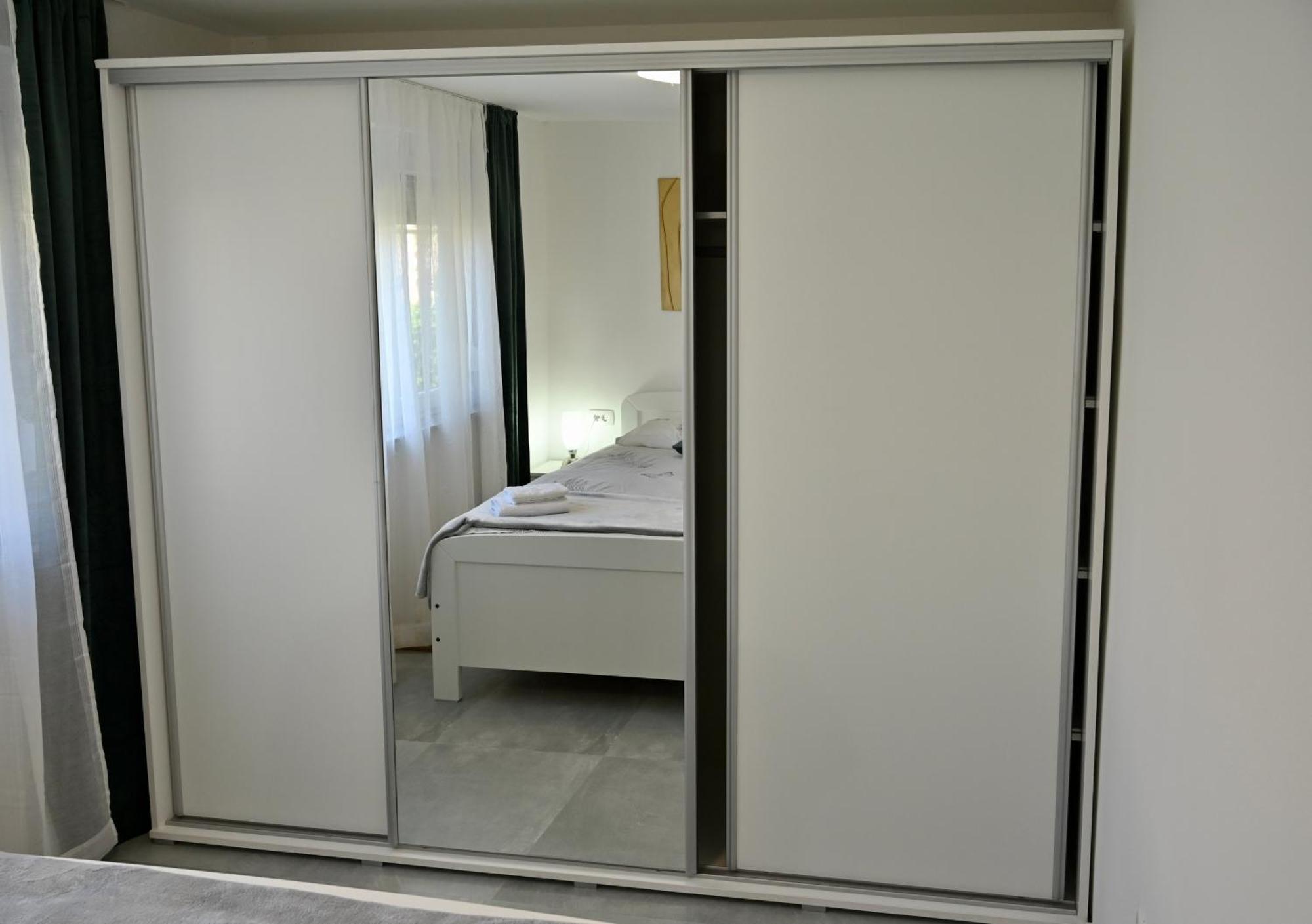 Studio Apartman Una -Self Check In,Free Parking カルロヴァッツ エクステリア 写真